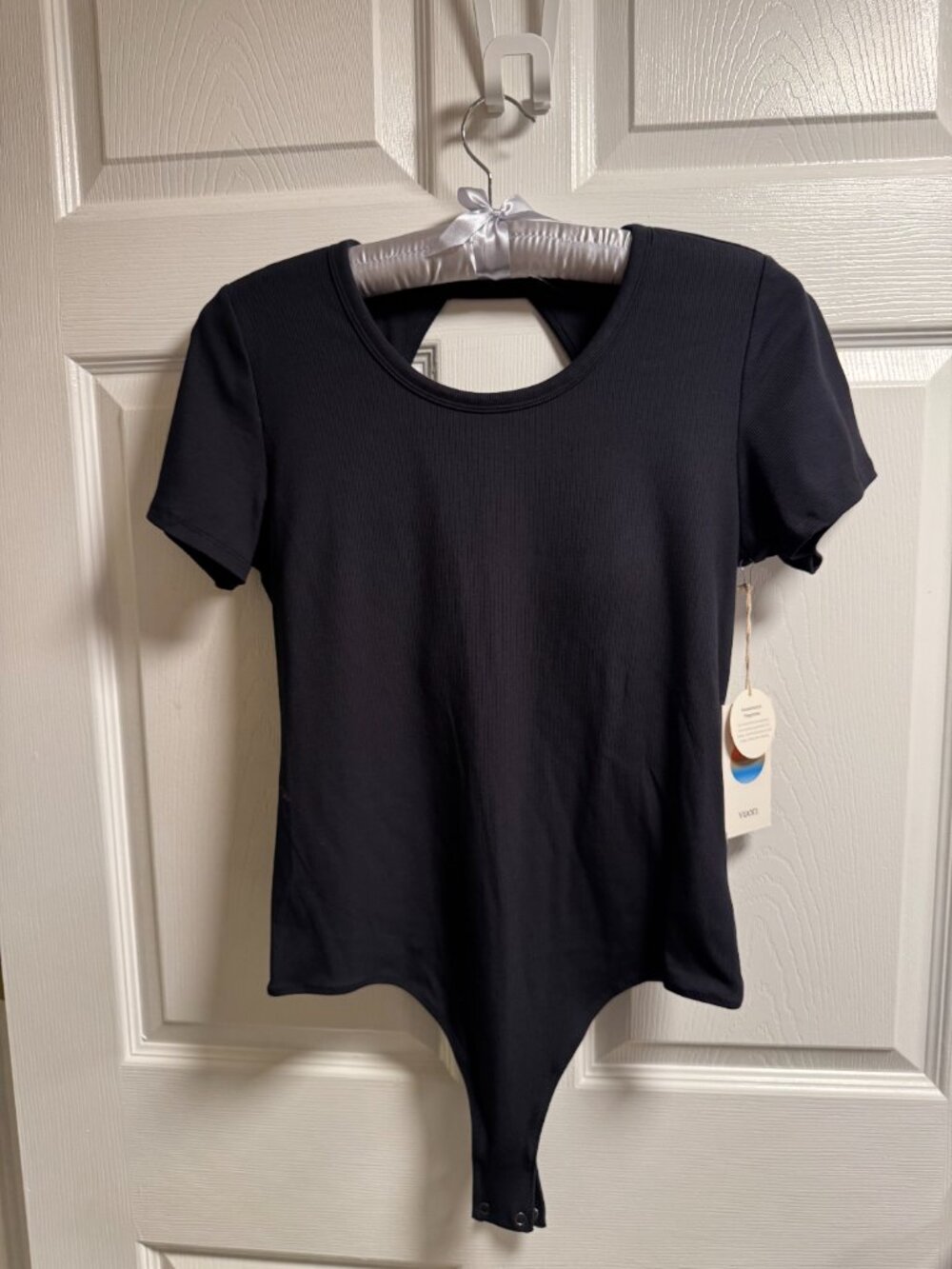 Vuori NWT Black Bodysuit – Open Back Performance Top | Size XL